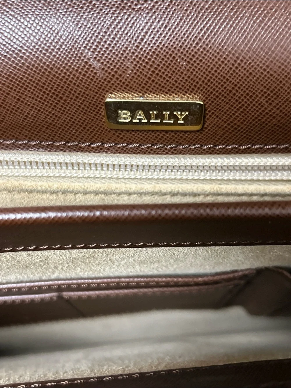 Bally Leather Briefcase in Brown with Gold-Tone Lock Approx. 15 x 10.5 x 2.5